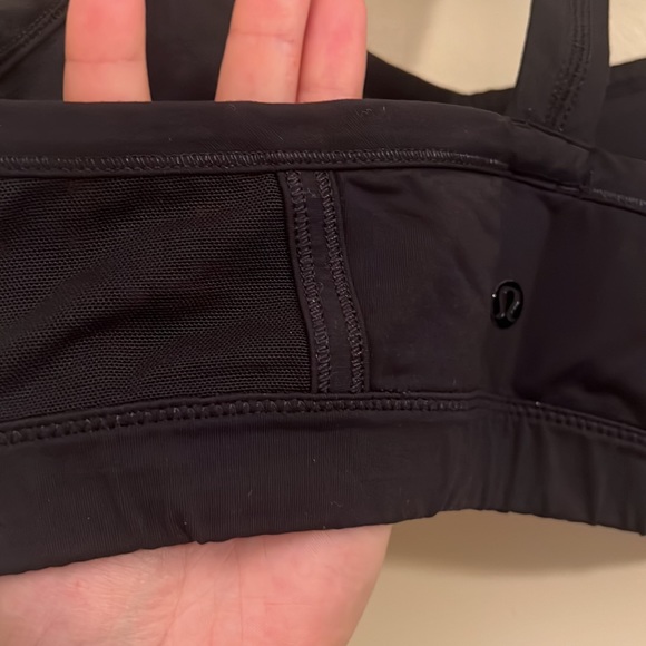 Lululemon Power Y Sport Bra in Black & Mint Stripe - Picture 4 of 5